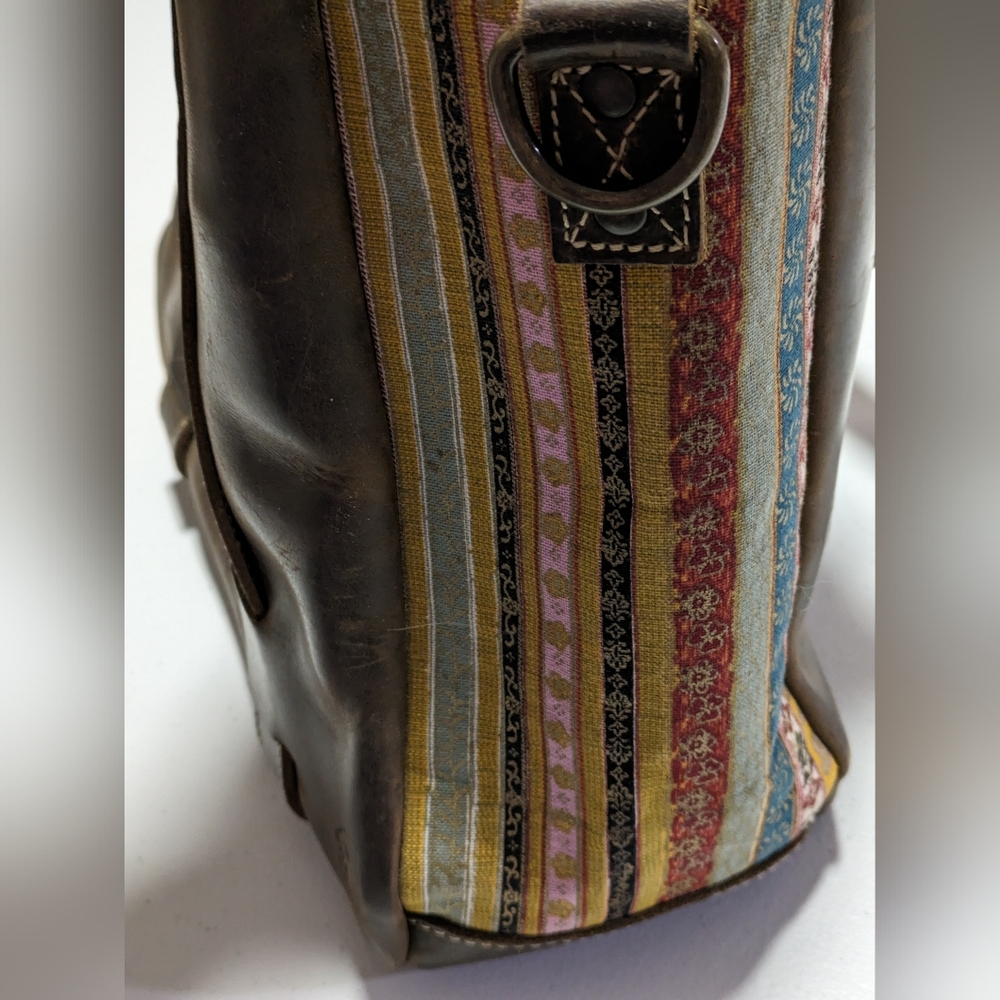 Oak River Leather Mini Market Tote - Picture 8 of 16